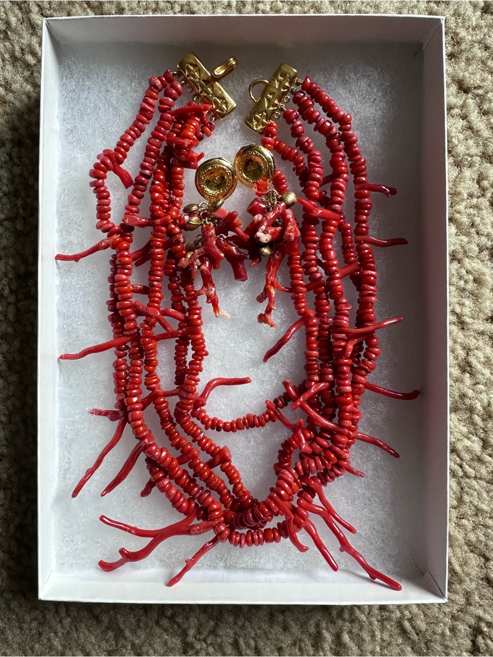 Vintage Jaded Jewls inc. NYC necklace and earrings